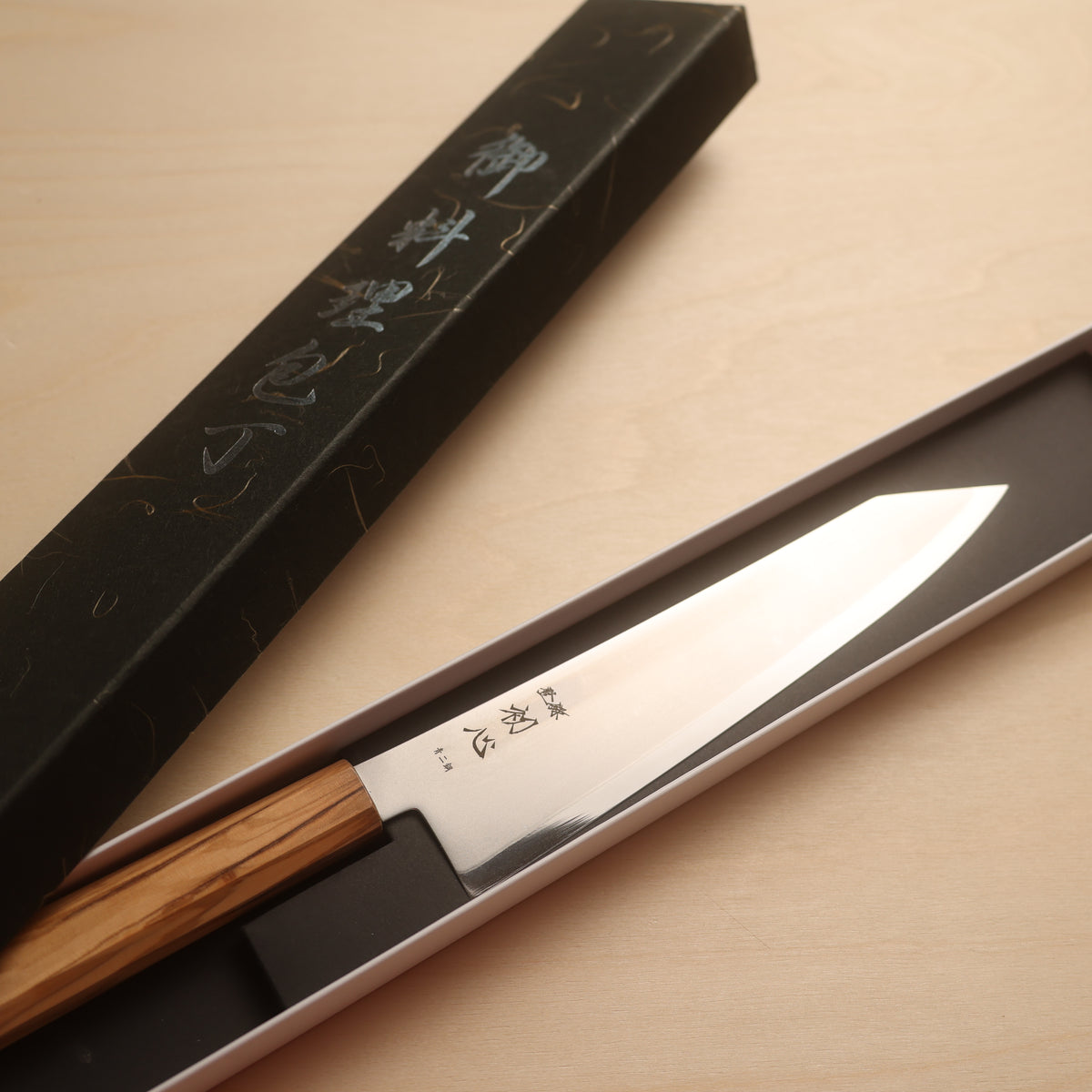 Hatsukokoro Kaijin Blue #2 Stainless Clad Kiritsuke Gyuto 210mm - Olive Wood Handle