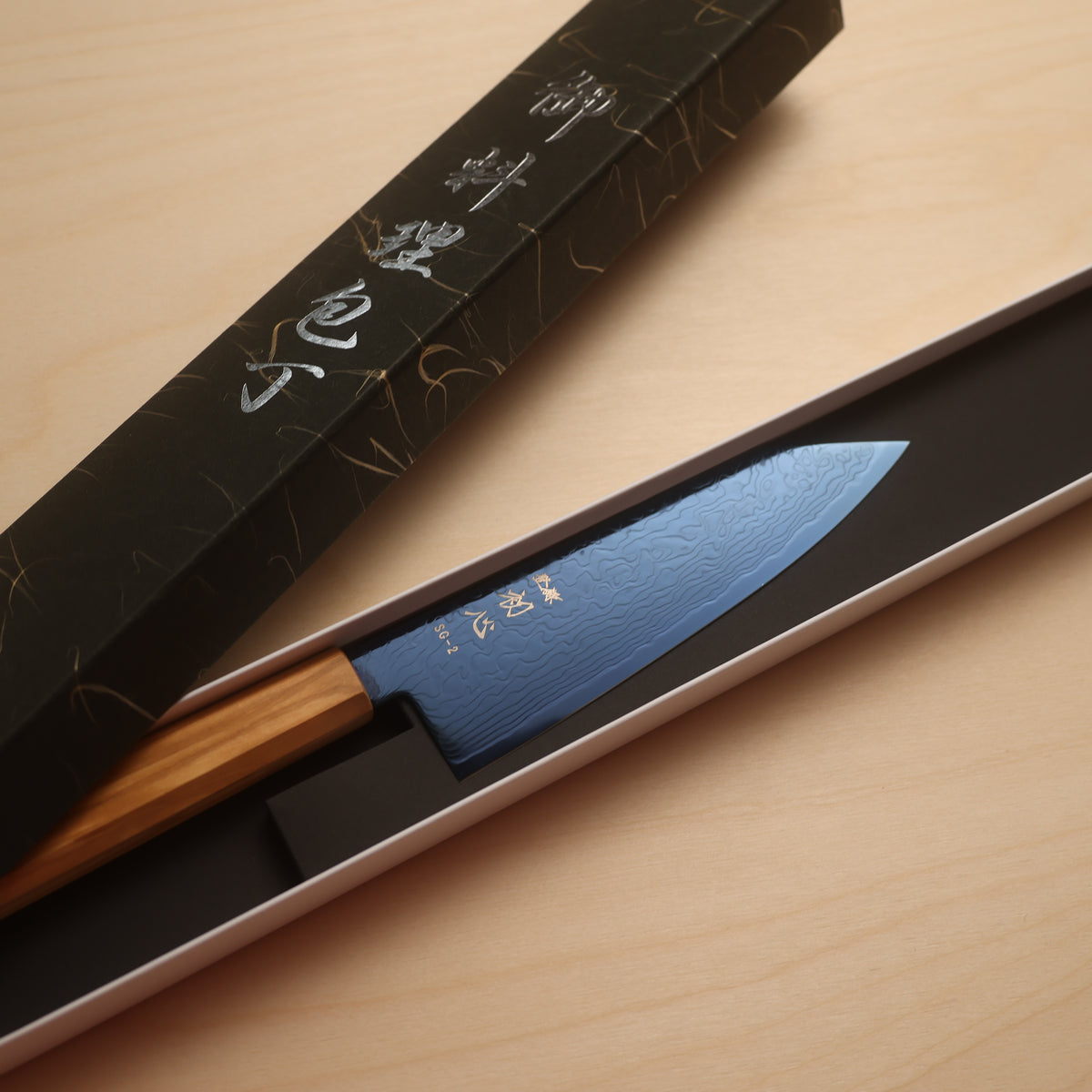 Hatsukokoro SG2 Blue Coating Damascus Bunka 180mm - Olive Wood Handle